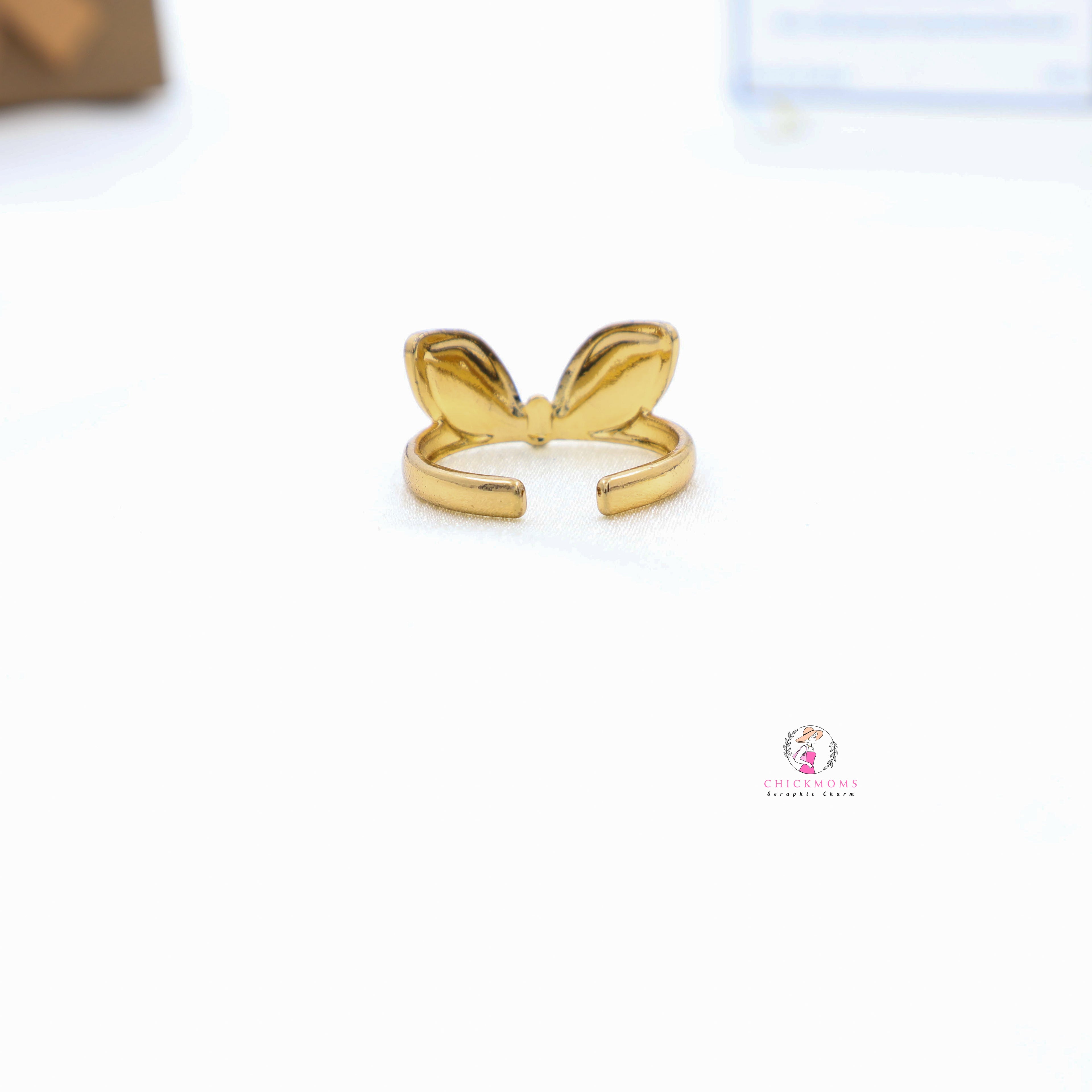 Elegant Leaf Adjustable Gold Ring