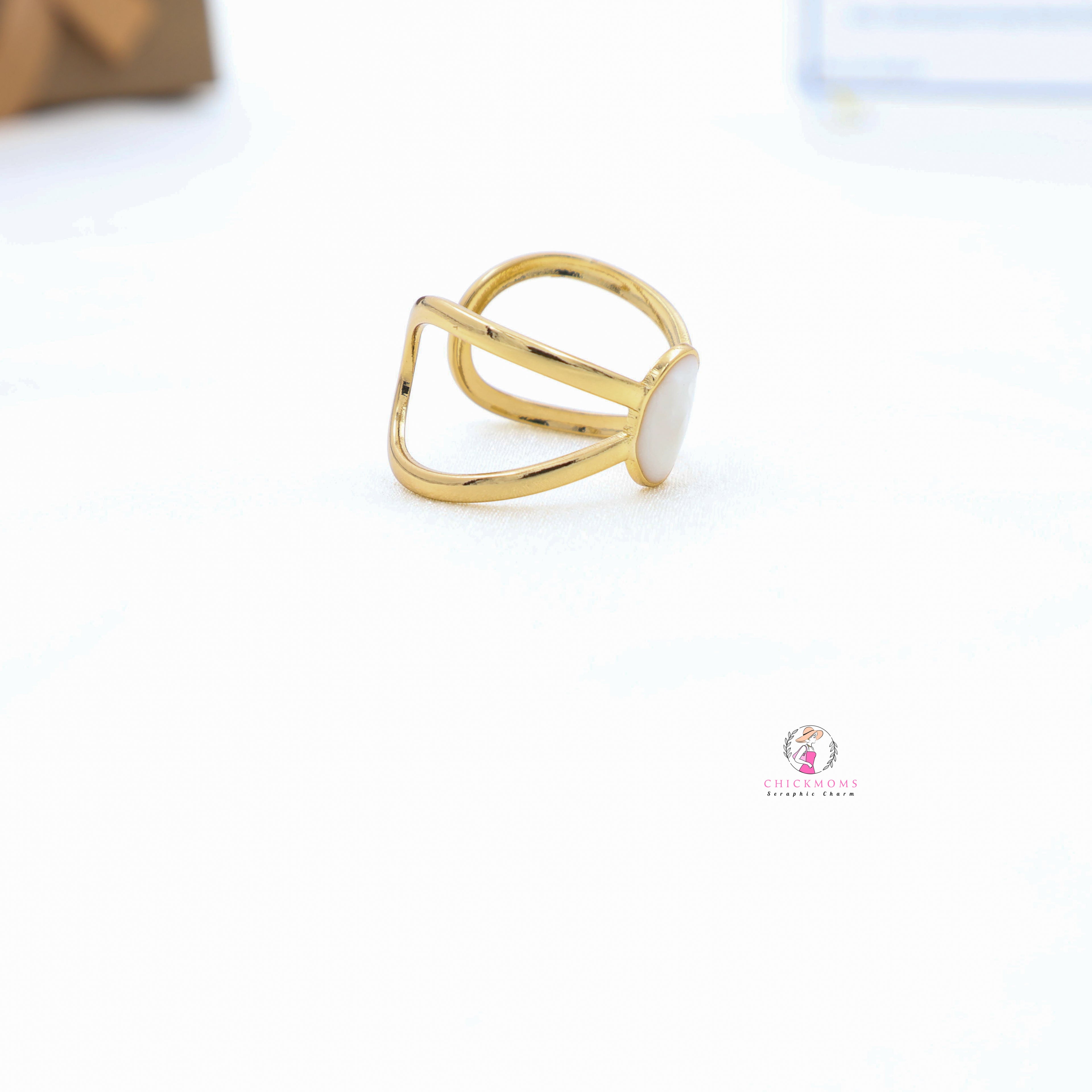 Elegant Gold-Plated Enamel Adjustable Ring