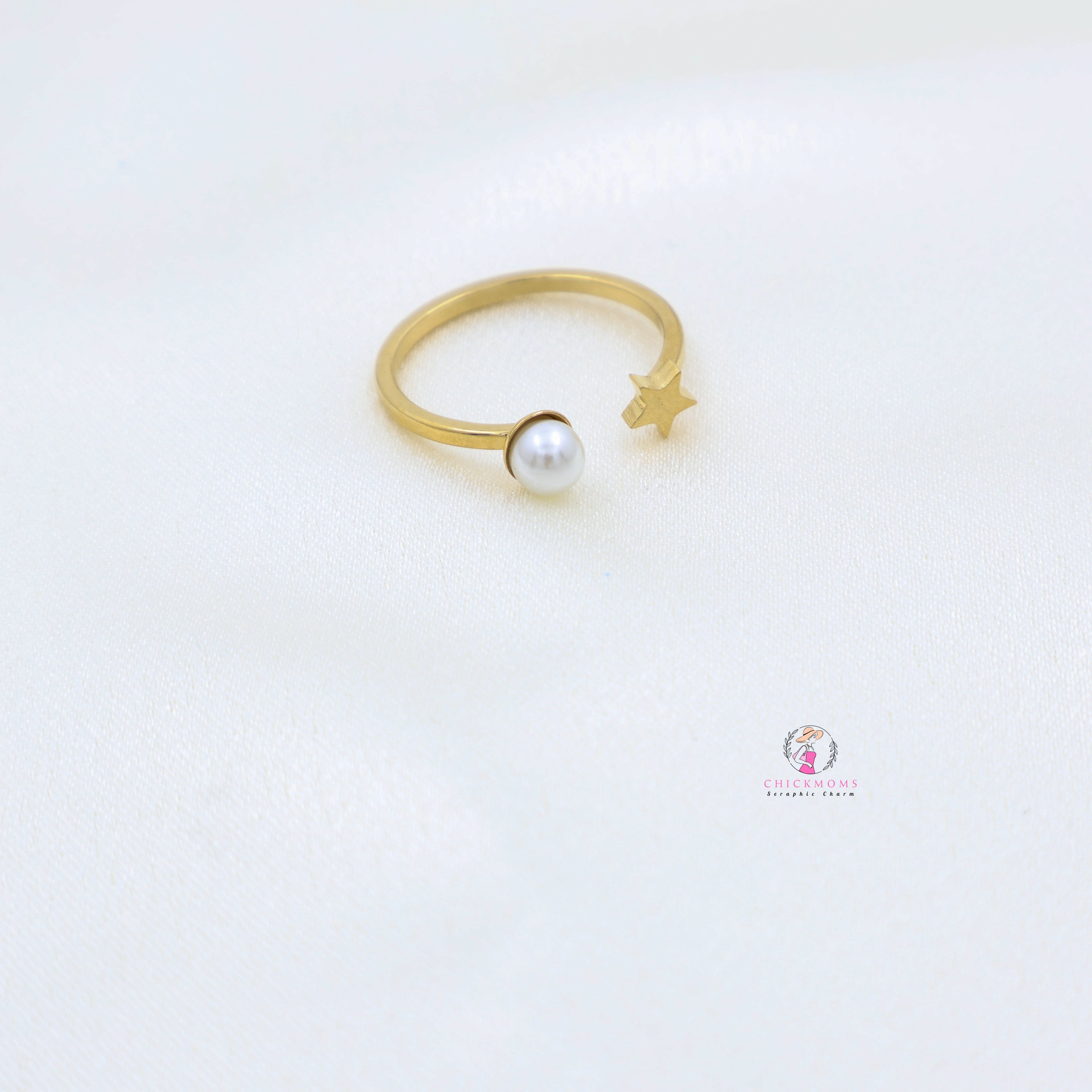 Gold Pearl Star Ring