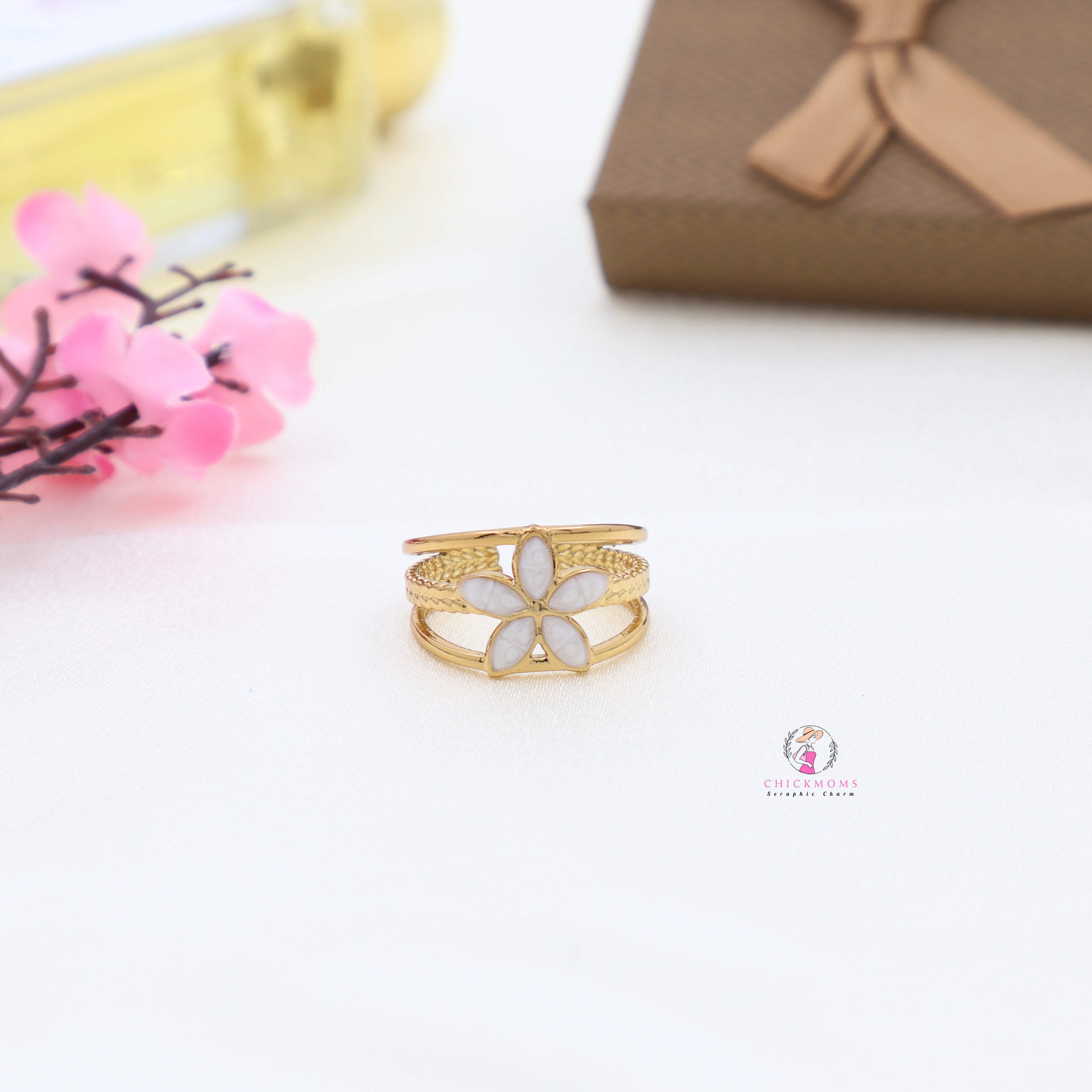 Elegant Floral Gold toned Adjustable Ring