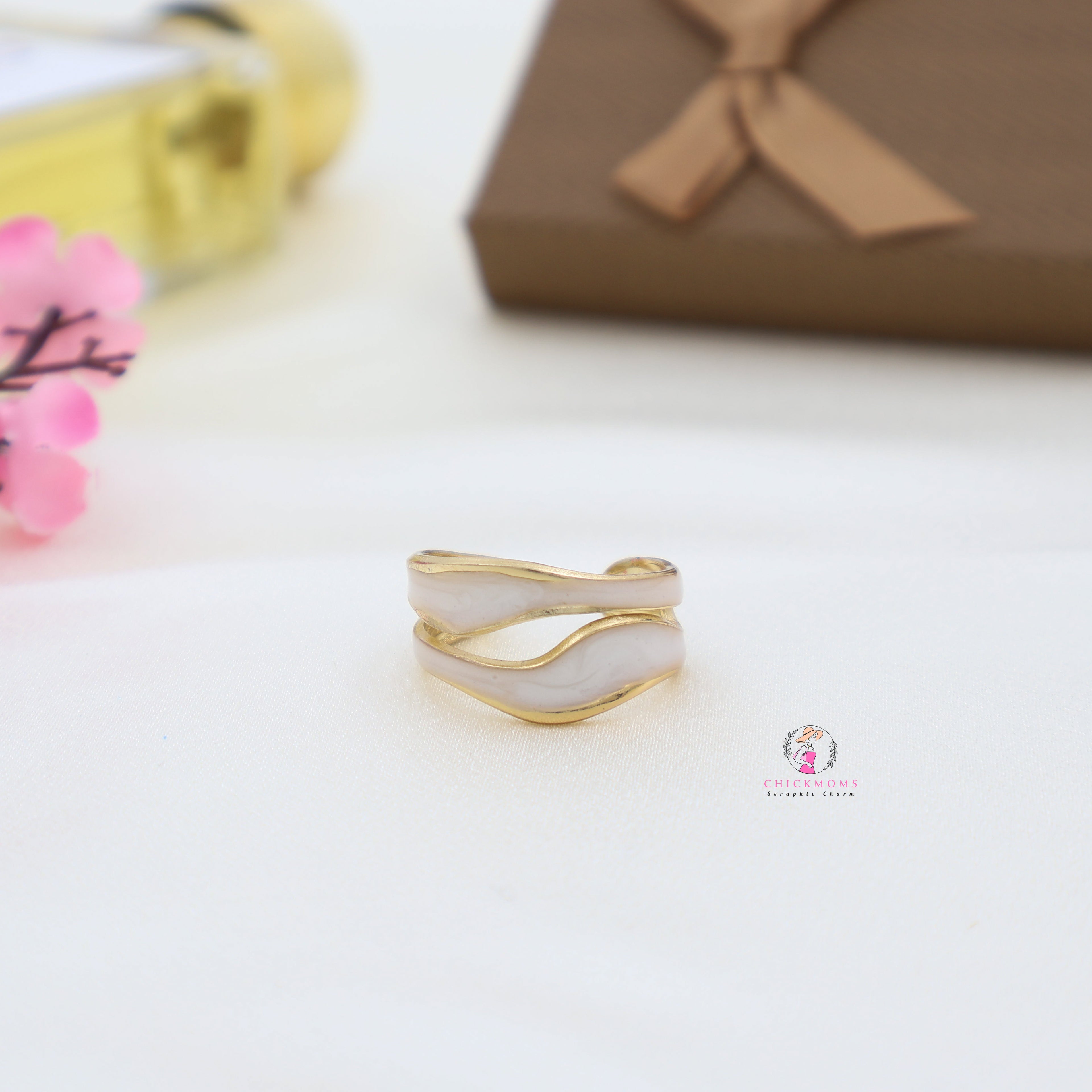 Elegant Gold-Plated Adjustable Wave Ring