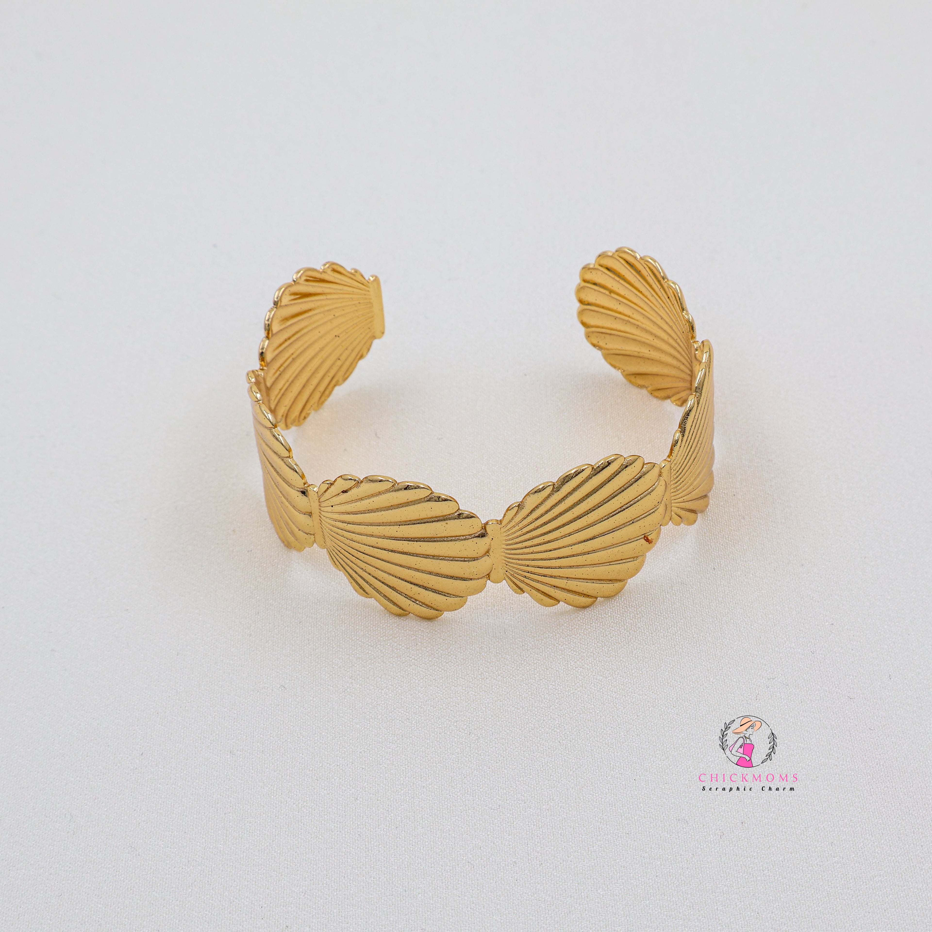 Golden Shell Cuff Bangle