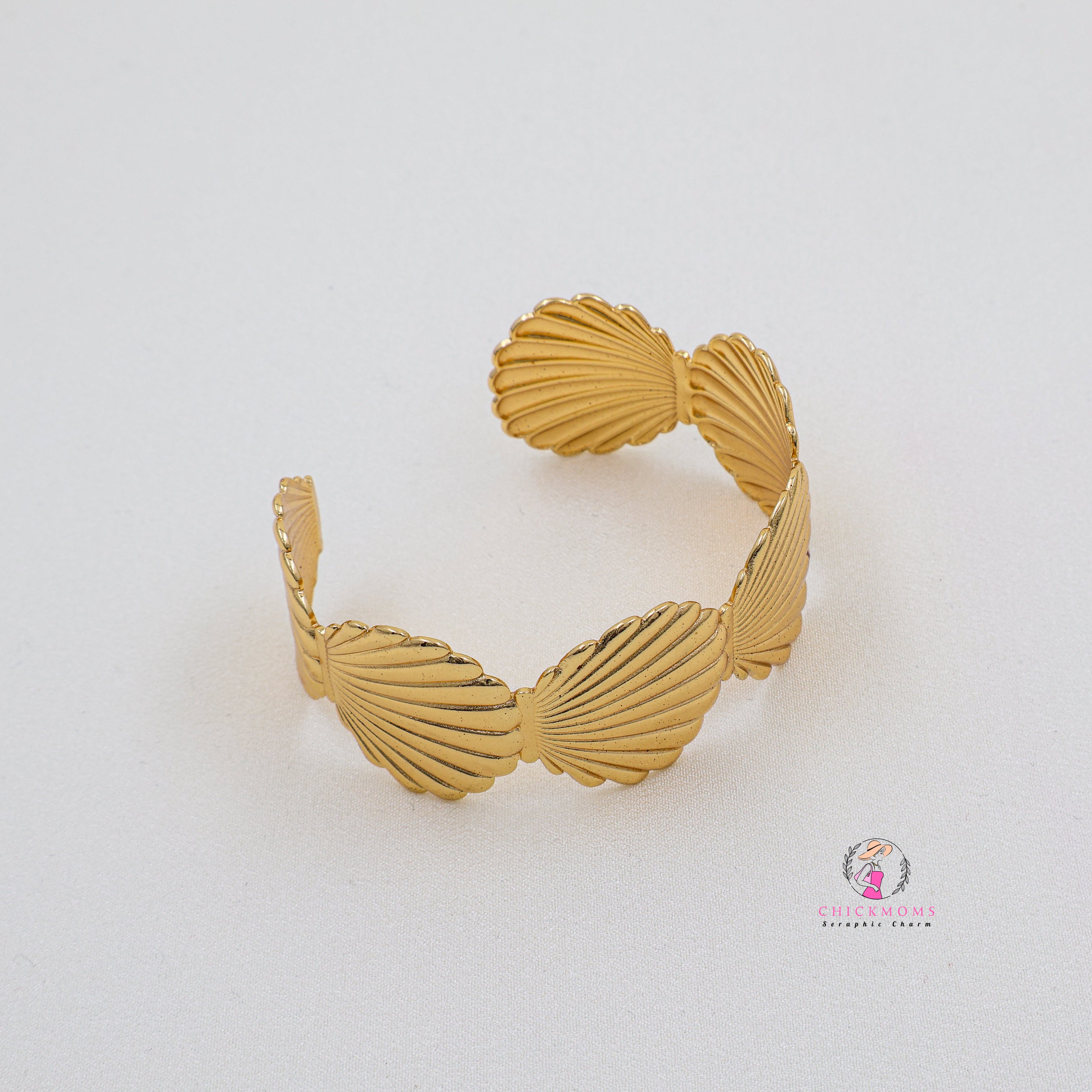 Golden Shell Cuff Bangle