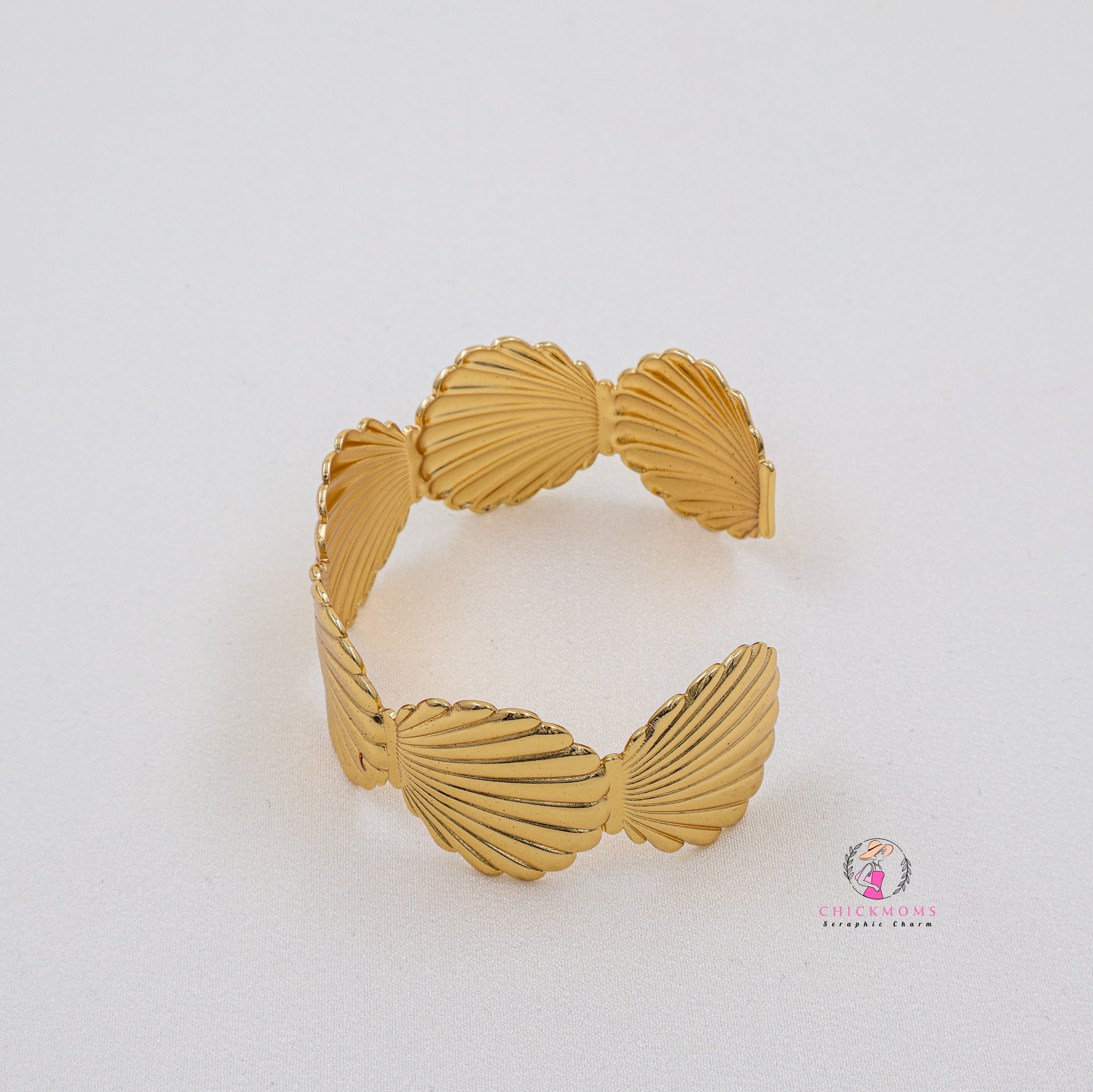 Golden Shell Cuff Bangle