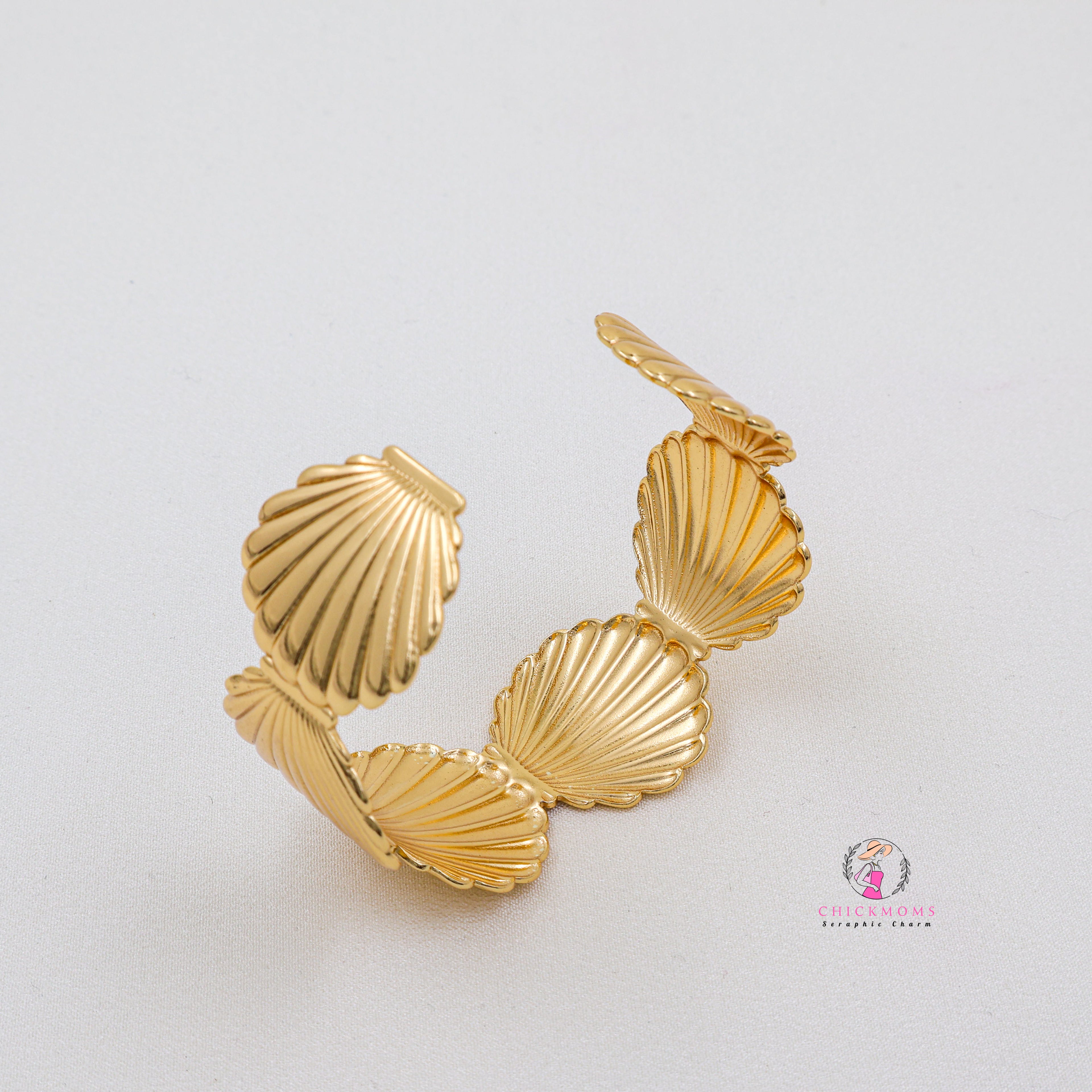 Golden Shell Cuff Bangle