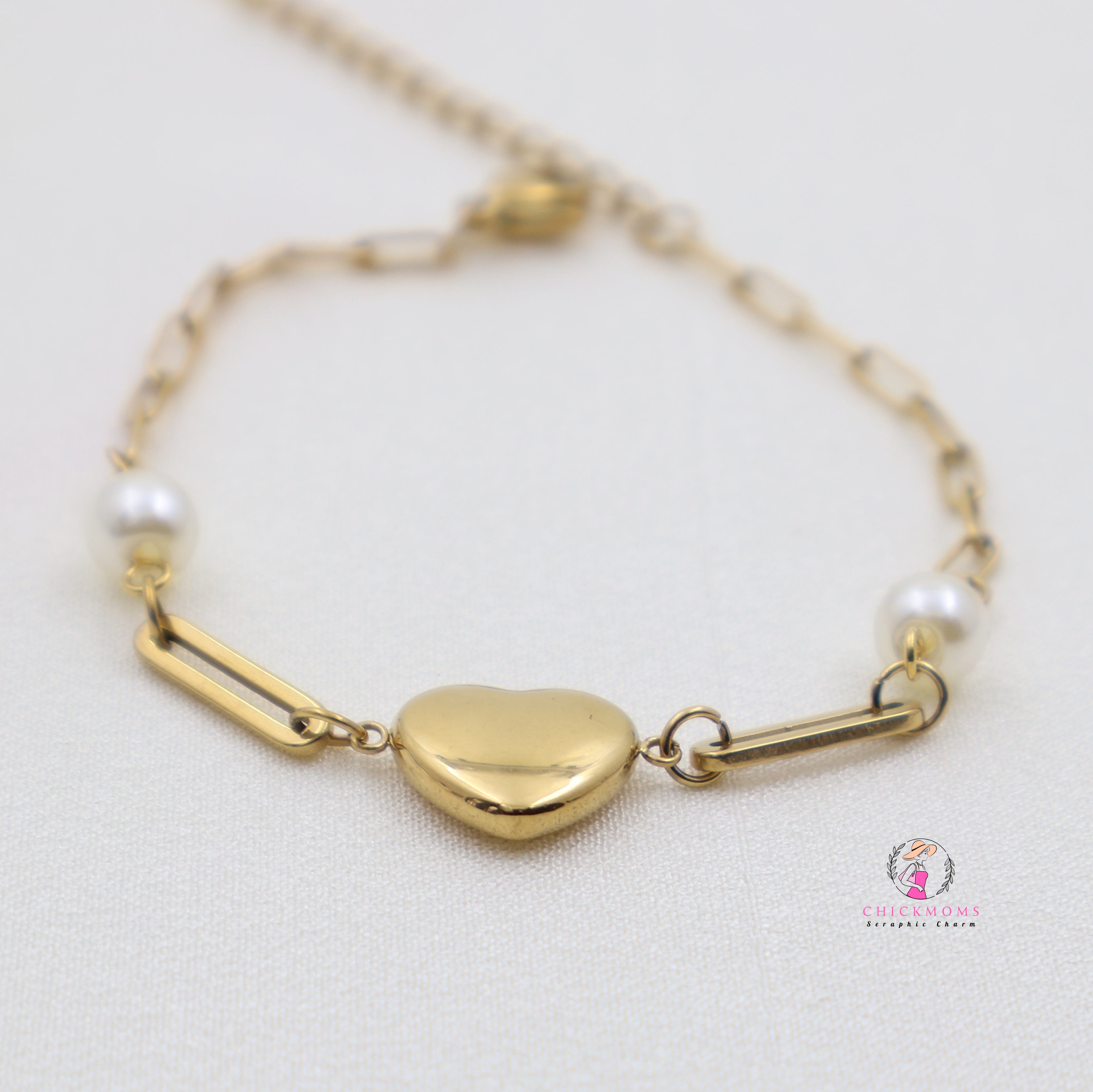 Gold Heart Charm Bracelet