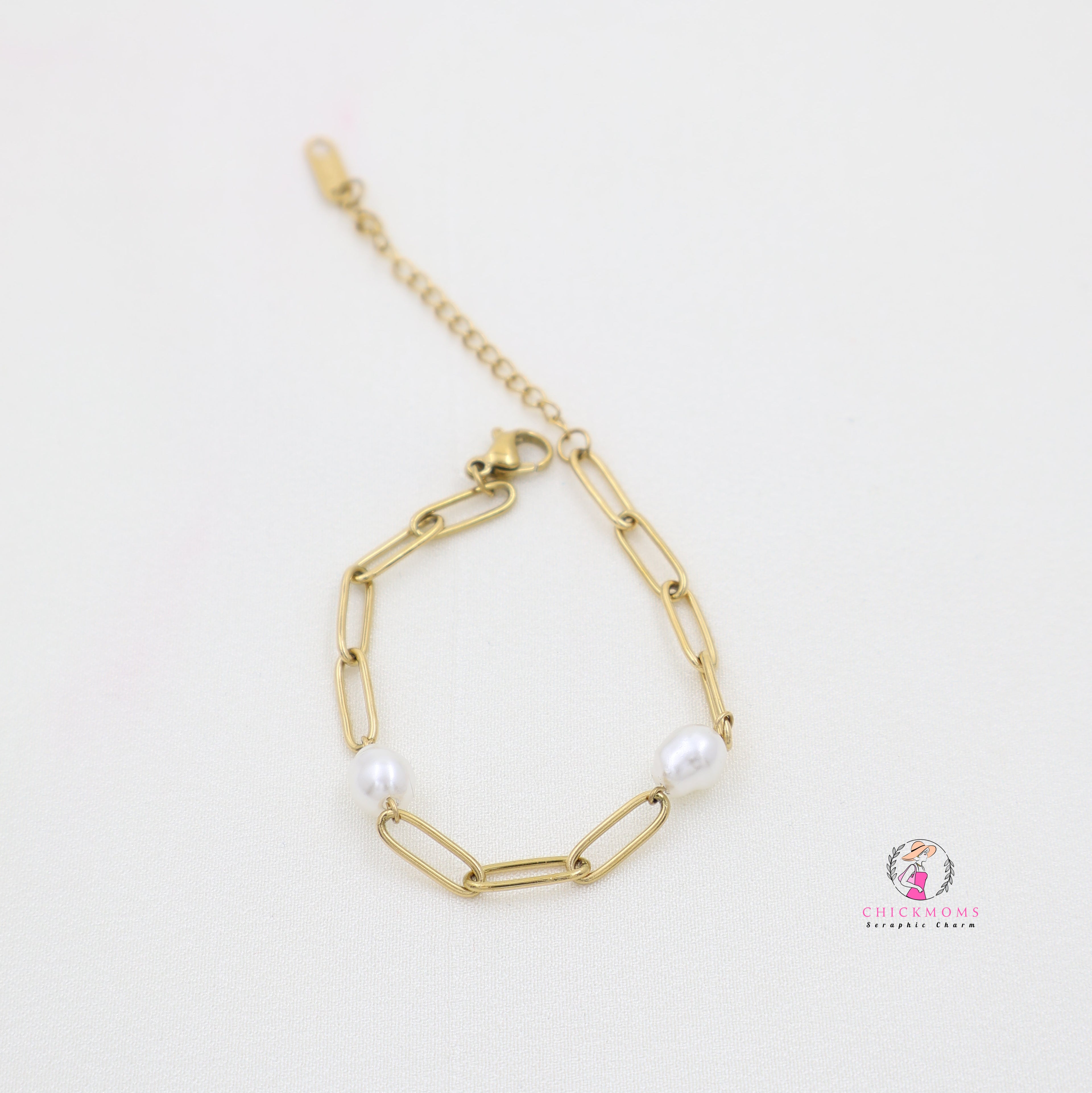 Gold Chain & Pearl Bracelet