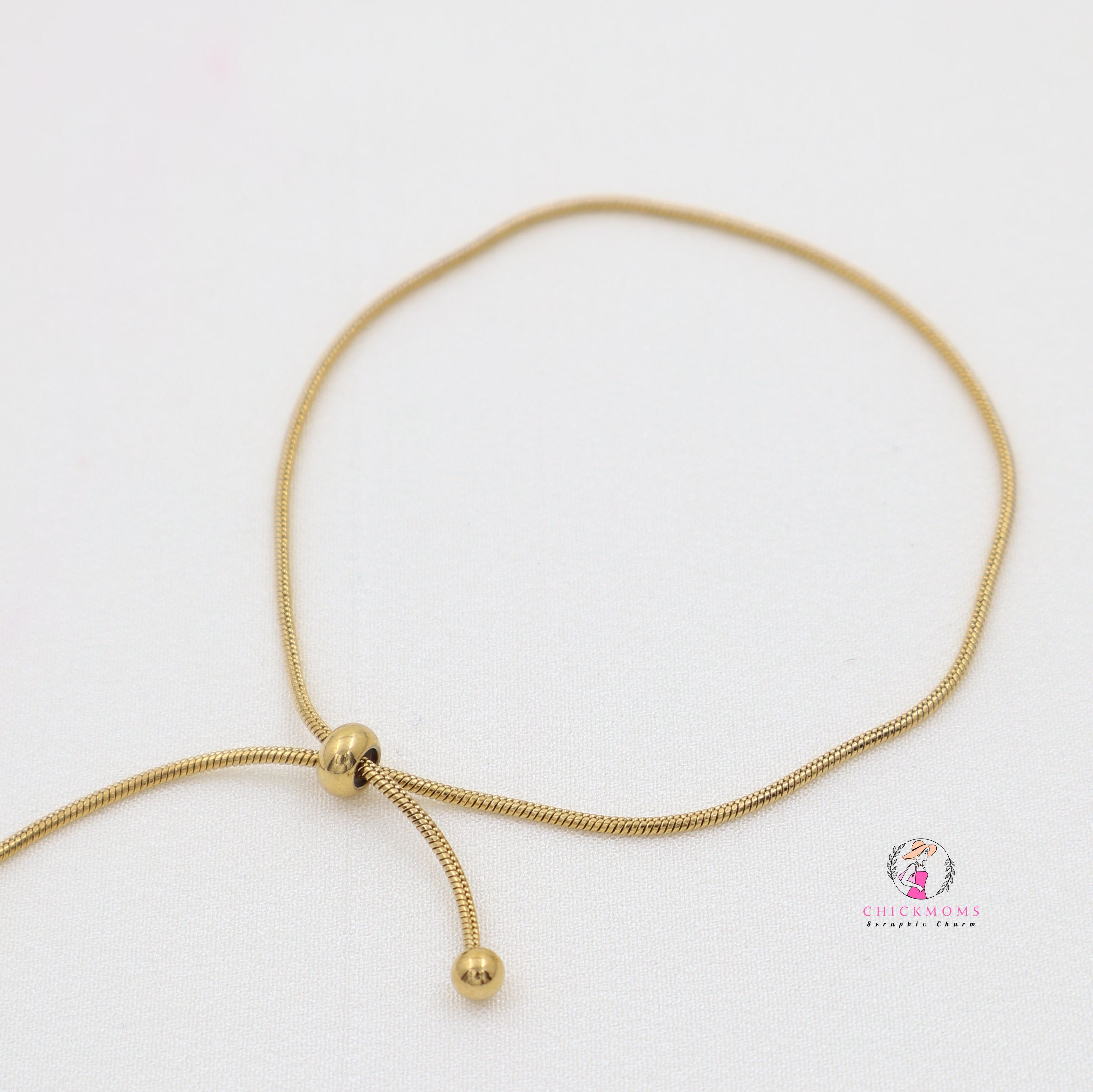 Elegant Adjustable Gold Bracelet
