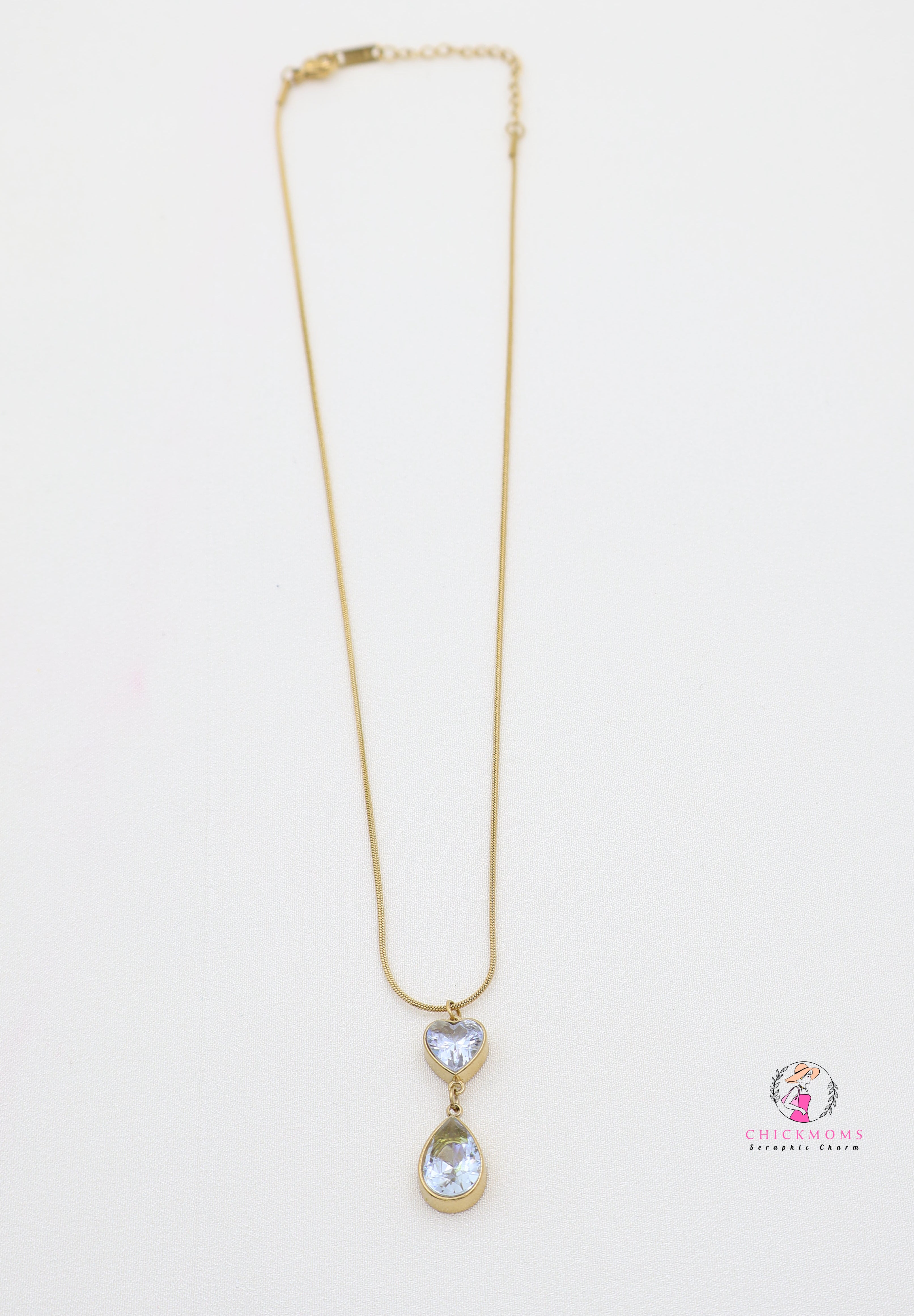 Elegant Crystal Pendant Necklace