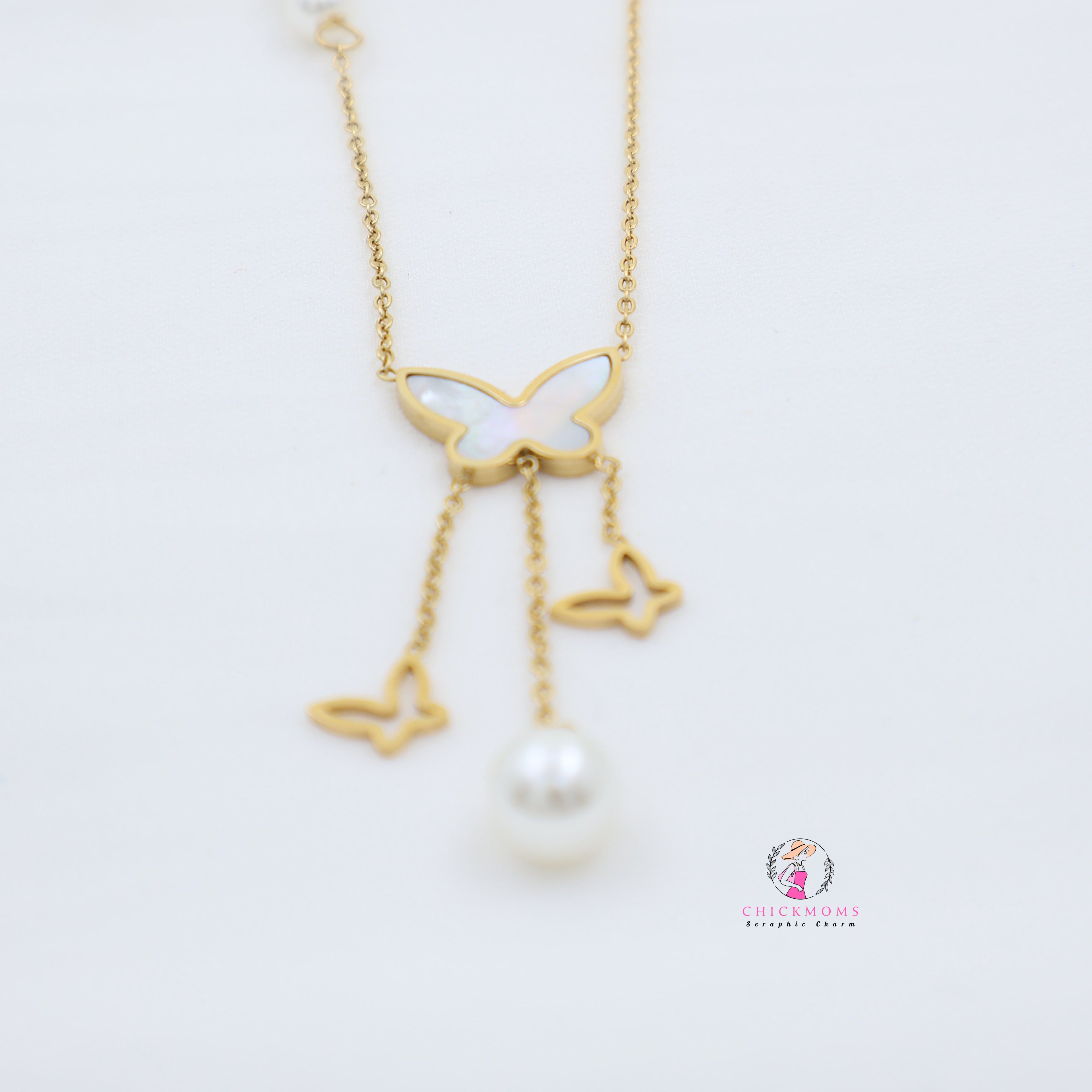 Butterfly Pearl Pendant Necklace