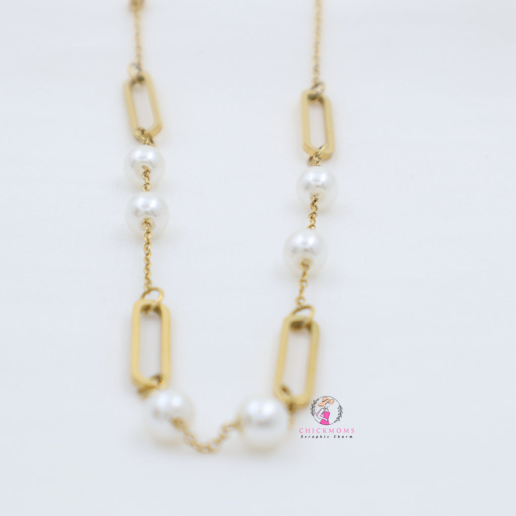Gold Link Pearl Necklace