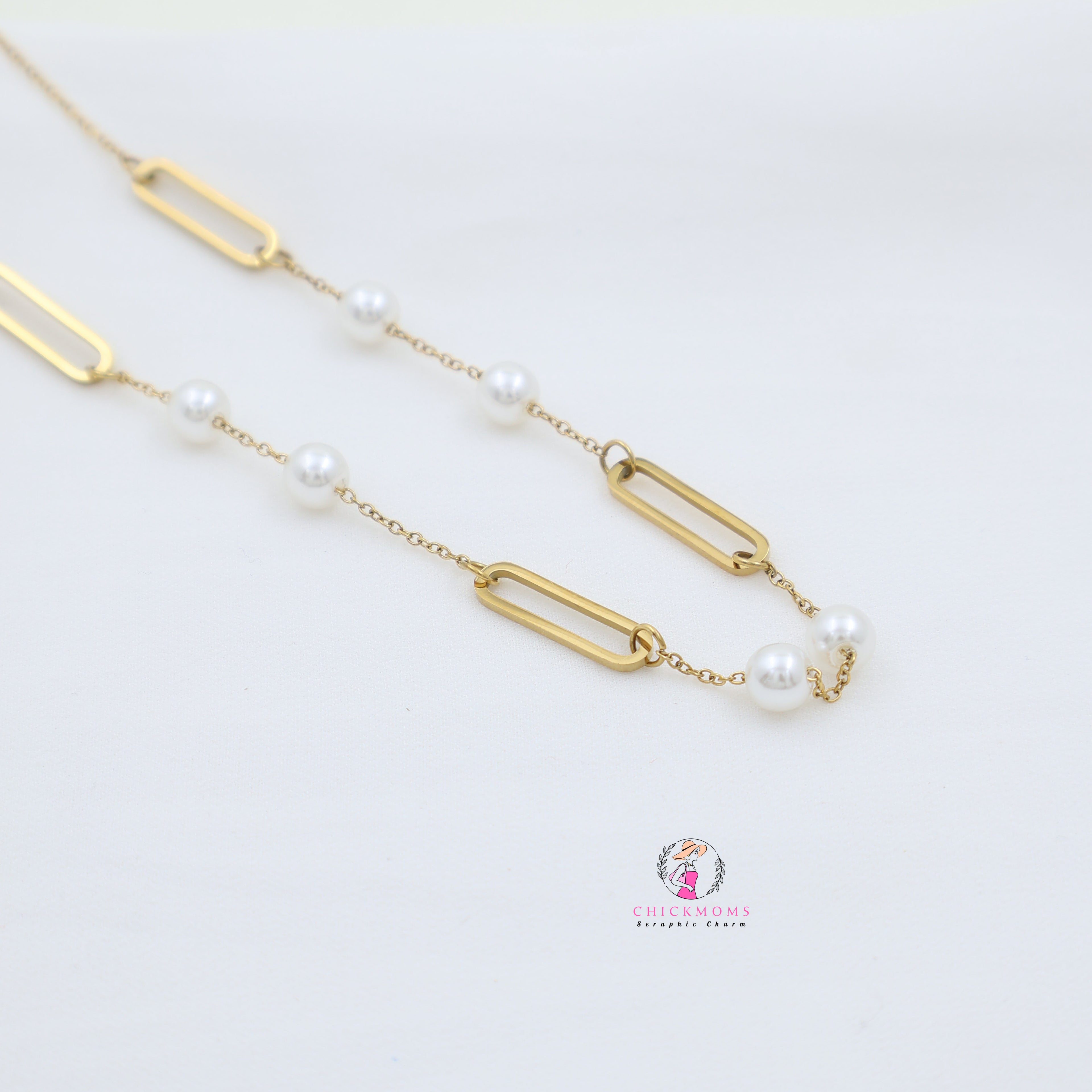 Gold Link Pearl Necklace