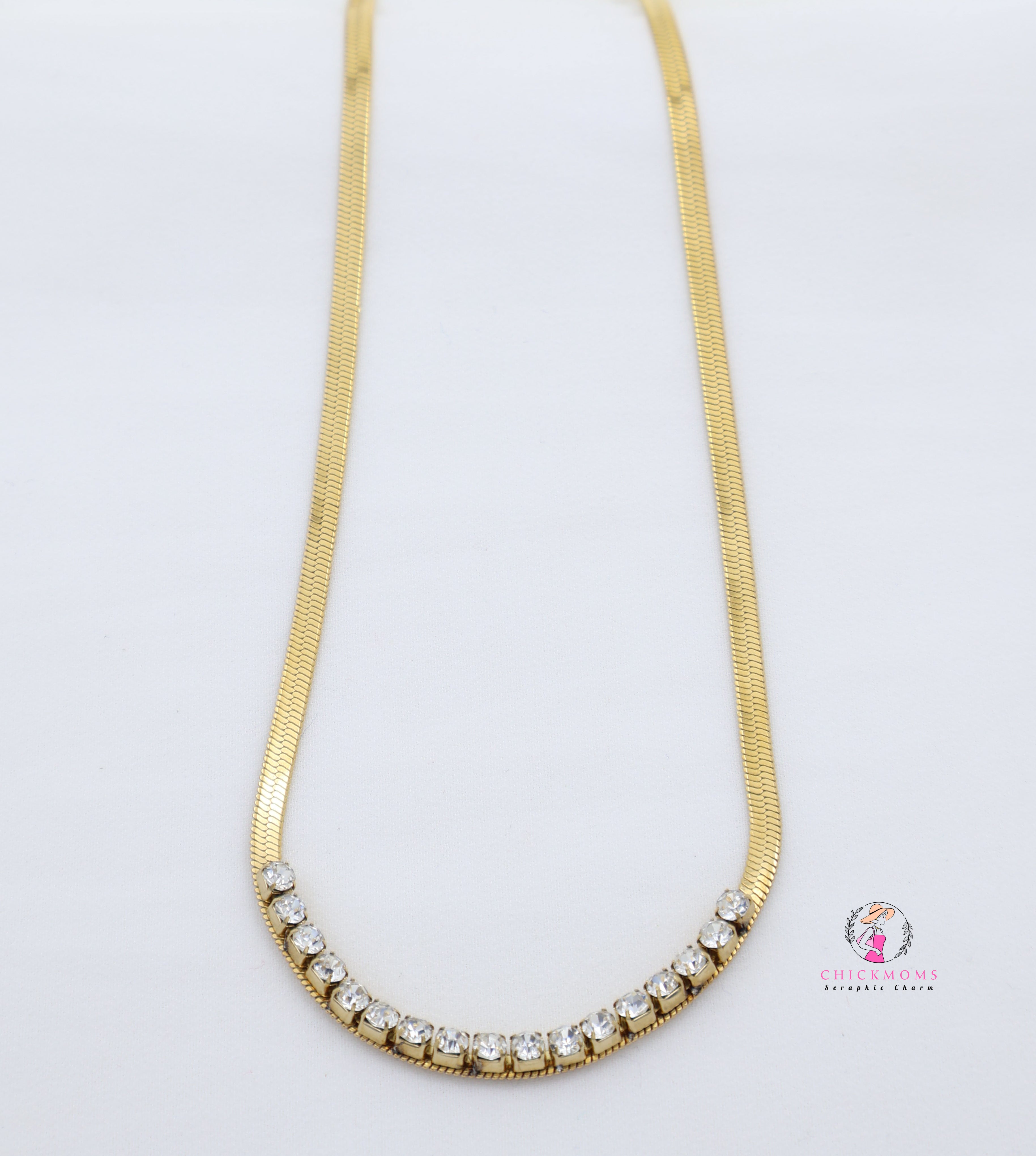 Elegant Gold-Plated Crystal Necklace