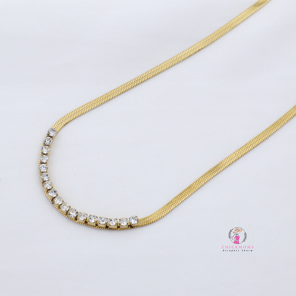 Elegant Gold-Plated Crystal Necklace
